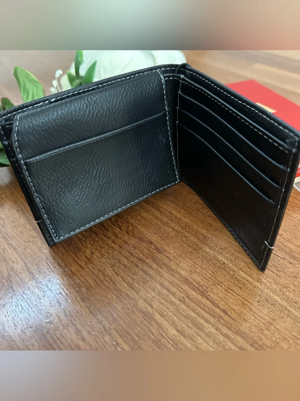 Levi's Men's Black Bi-Fold Wallet